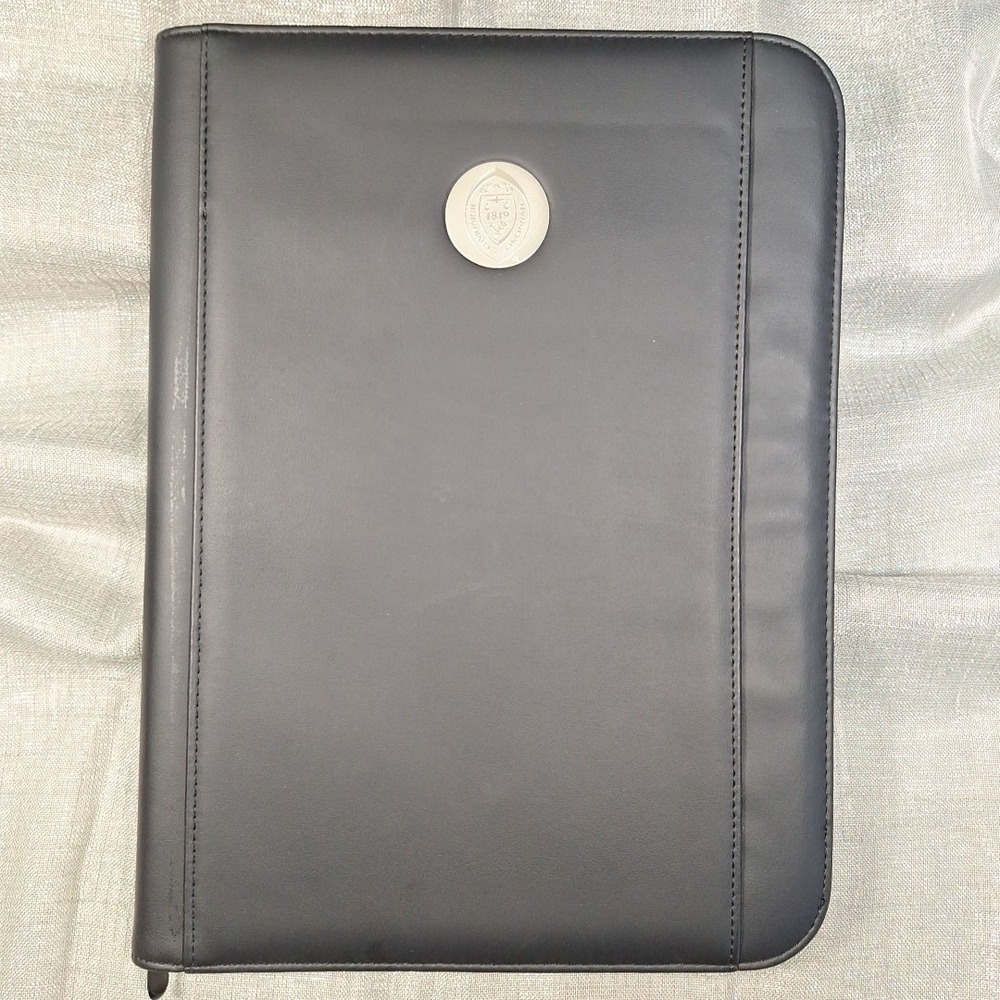 University of Cincinnati Black Portfolio Zip 10 x 13.5" Student Padfolio Expand